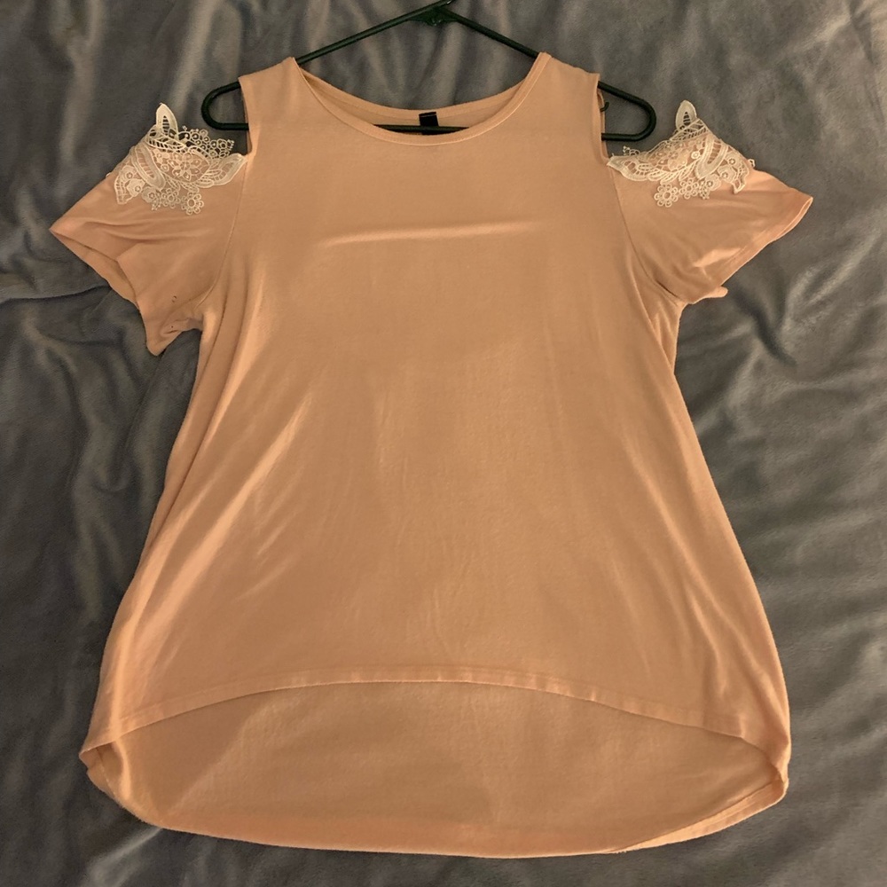 inG cute lace sleeve shirt